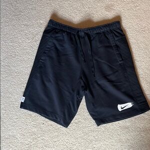 Nike dry fit sweatpants shorts size large